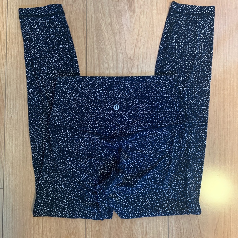 Lululemon Align Leggings size 4. 7/8. Inseam 25”.
